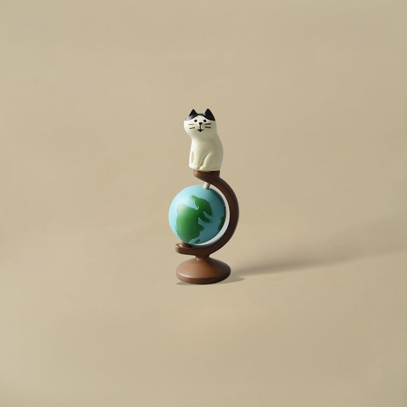Travel Cat Miniature